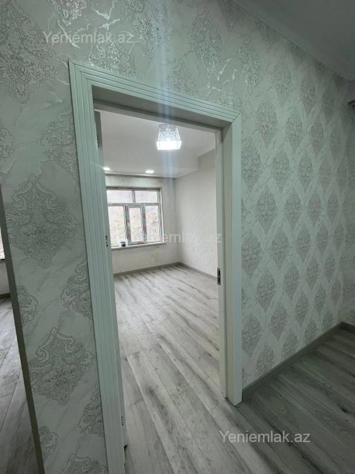Satılır 2 otaqlı yeni tikili 60 m²