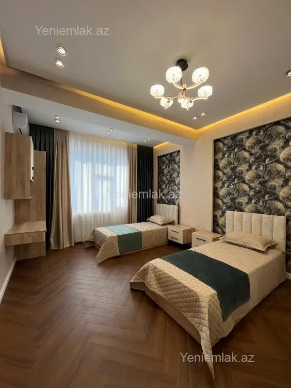 Satılır 3 otaqlı yeni tikili 140 m²