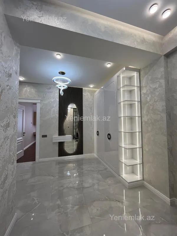 Satılır 3 otaqlı yeni tikili 140 m²