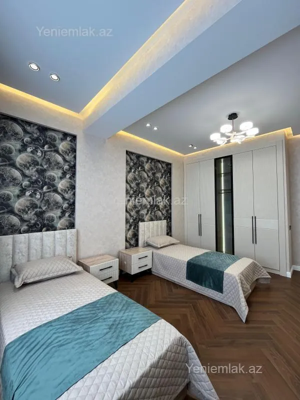 Satılır 3 otaqlı yeni tikili 140 m²