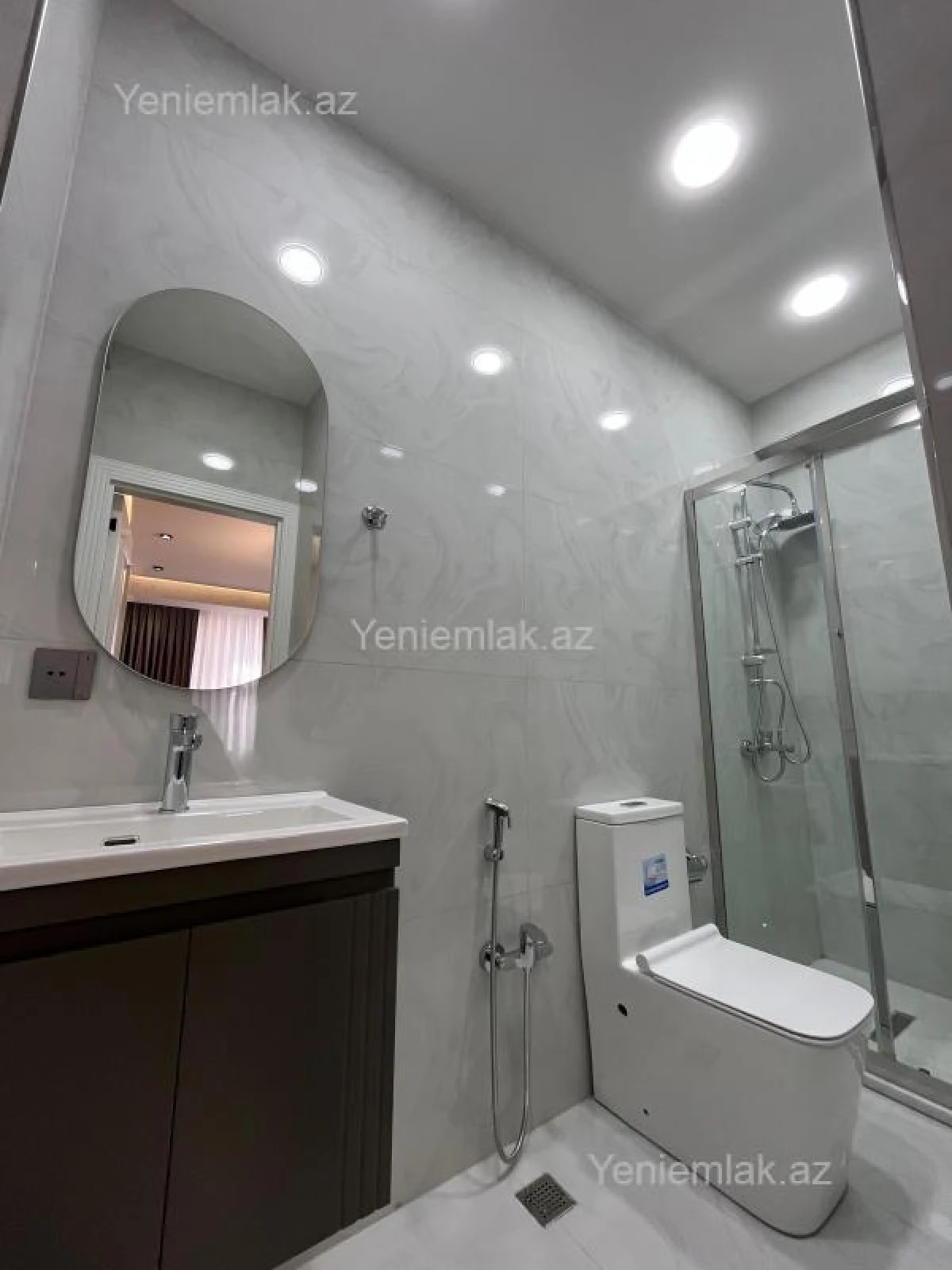 Satılır 3 otaqlı yeni tikili 140 m²