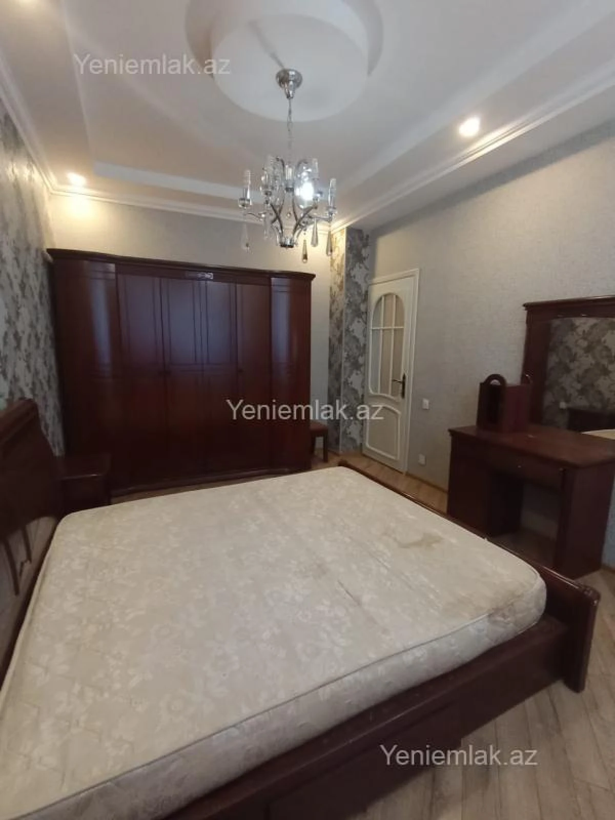 Satılır 3 otaqlı yeni tikili 150 m²