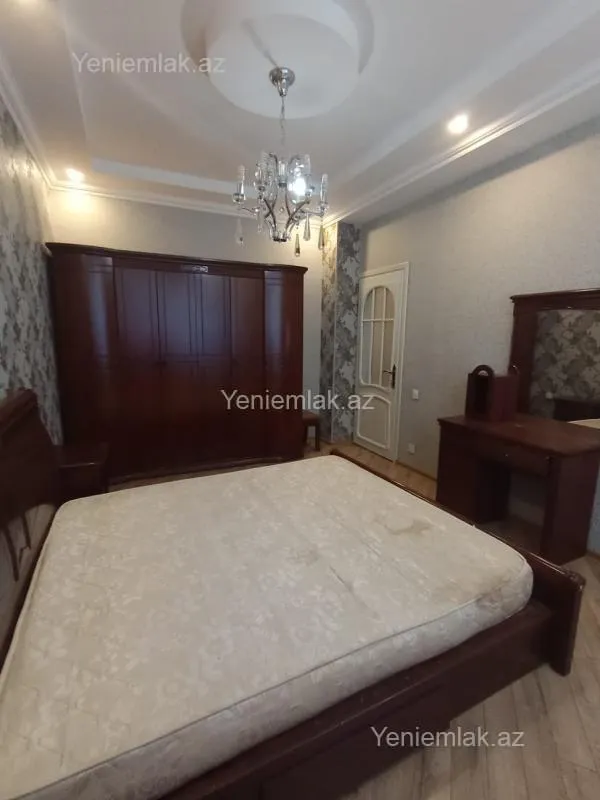 Satılır 3 otaqlı yeni tikili 150 m²