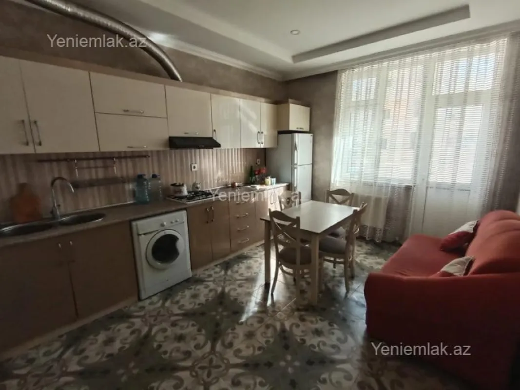 Satılır 3 otaqlı yeni tikili 150 m²