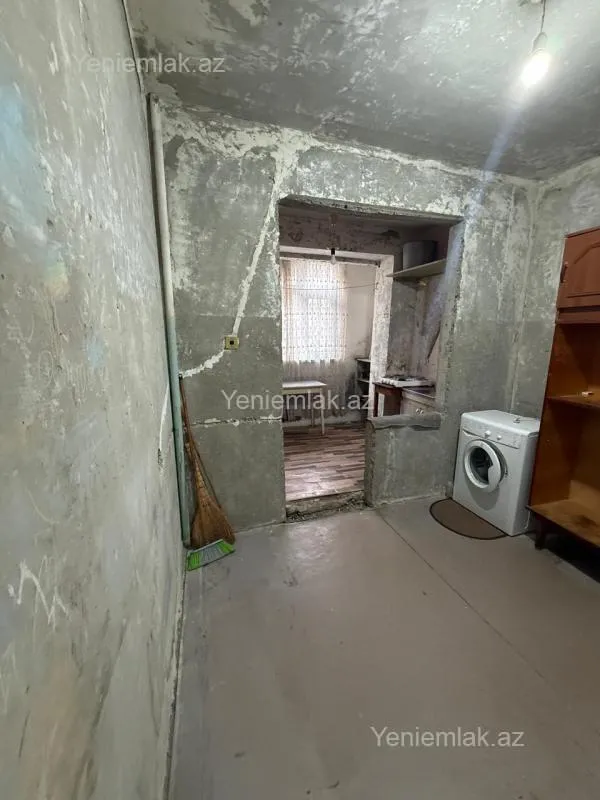 Satılır 2 otaqlı köhnə tikili 60 m²