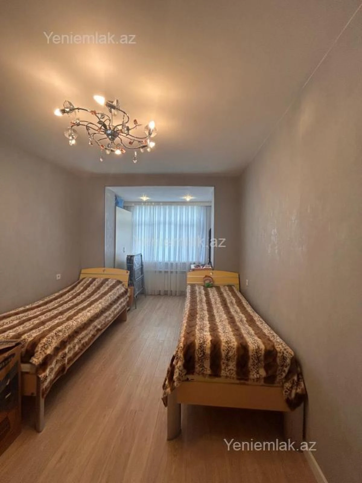 Satılır 3 otaqlı köhnə tikili 80 m²