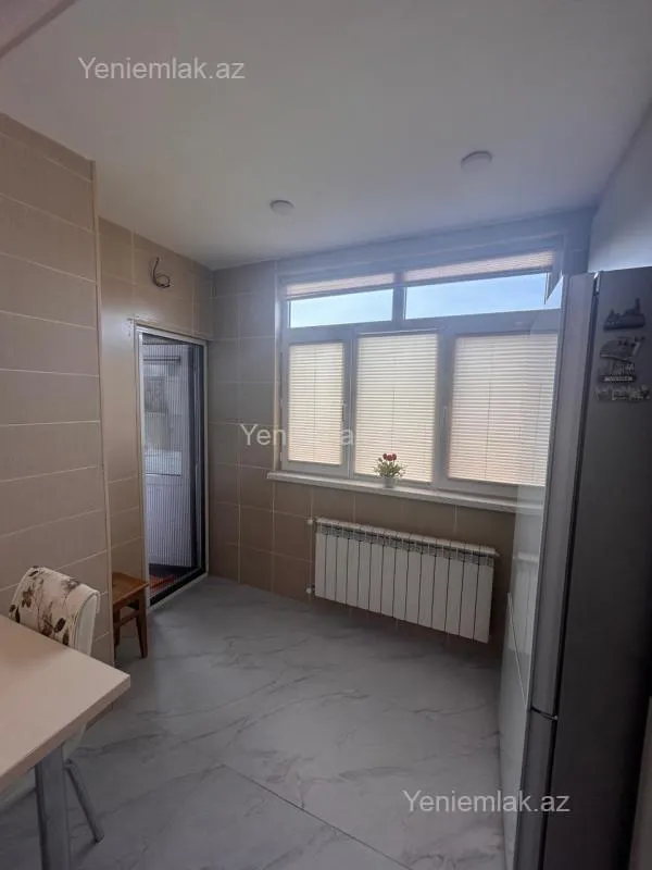 Satılır 3 otaqlı köhnə tikili 80 m²