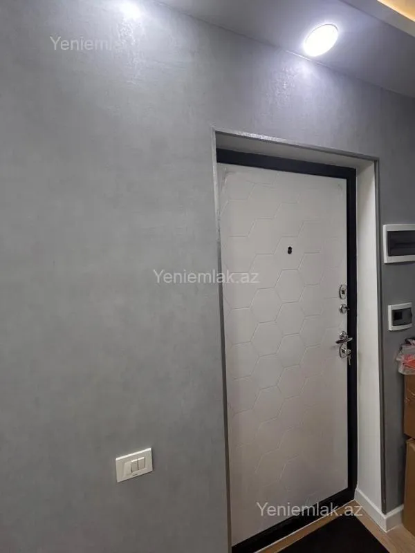 Satılır 3 otaqlı köhnə tikili 80 m²
