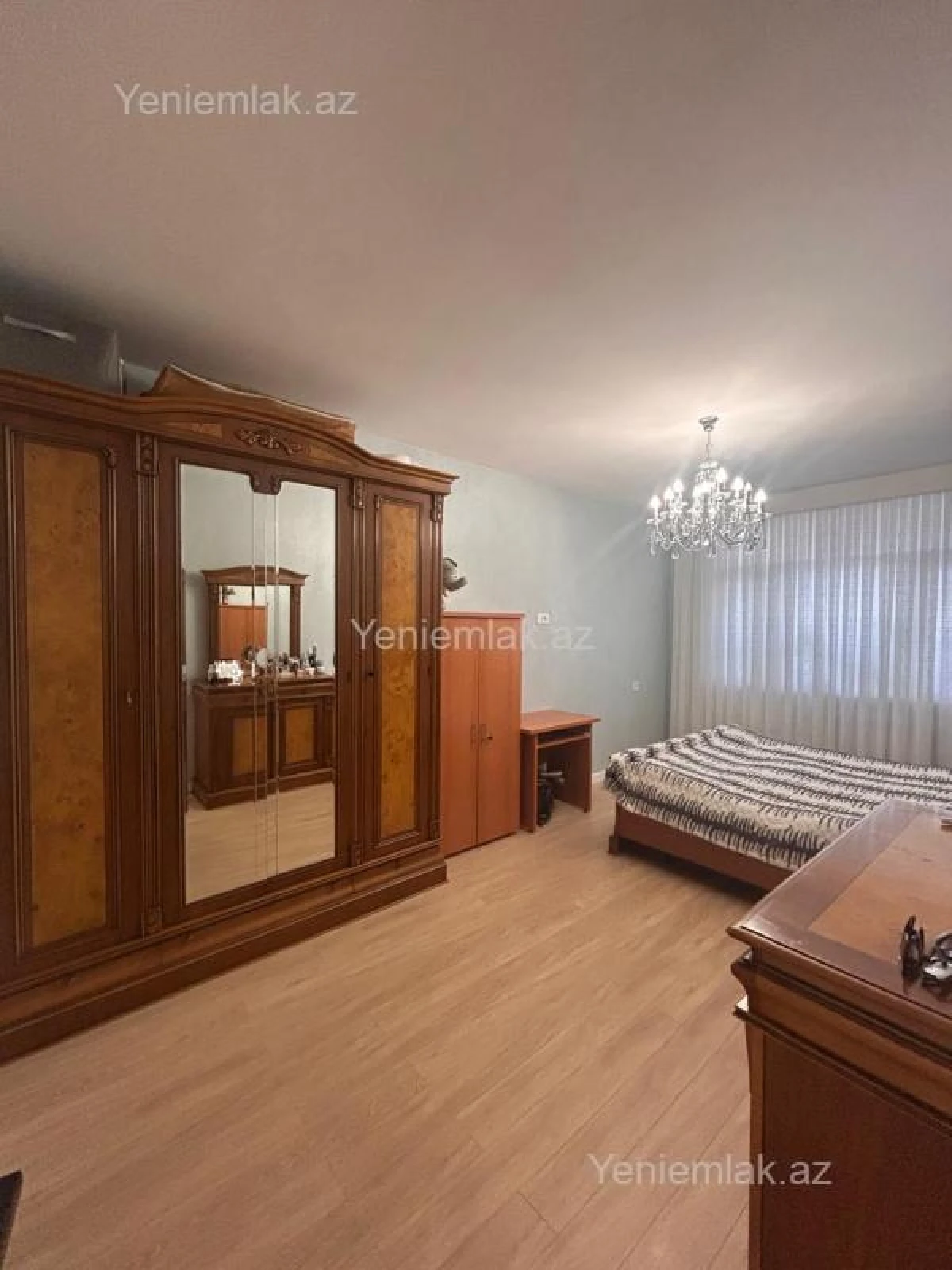 Satılır 3 otaqlı köhnə tikili 80 m²