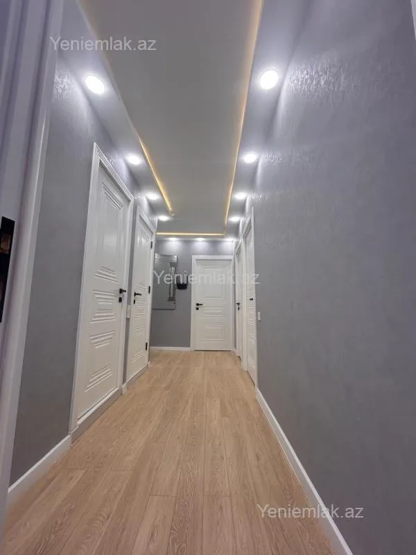 Satılır 3 otaqlı köhnə tikili 80 m²
