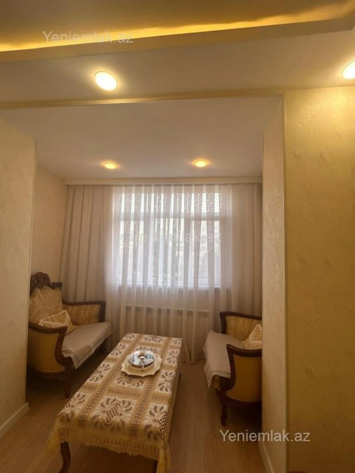 Satılır 3 otaqlı köhnə tikili 80 m²