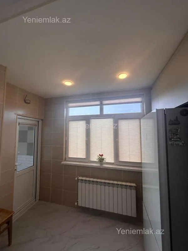 Satılır 3 otaqlı köhnə tikili 80 m²
