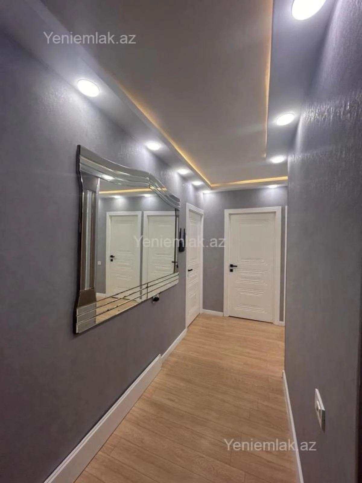 Satılır 3 otaqlı köhnə tikili 80 m²