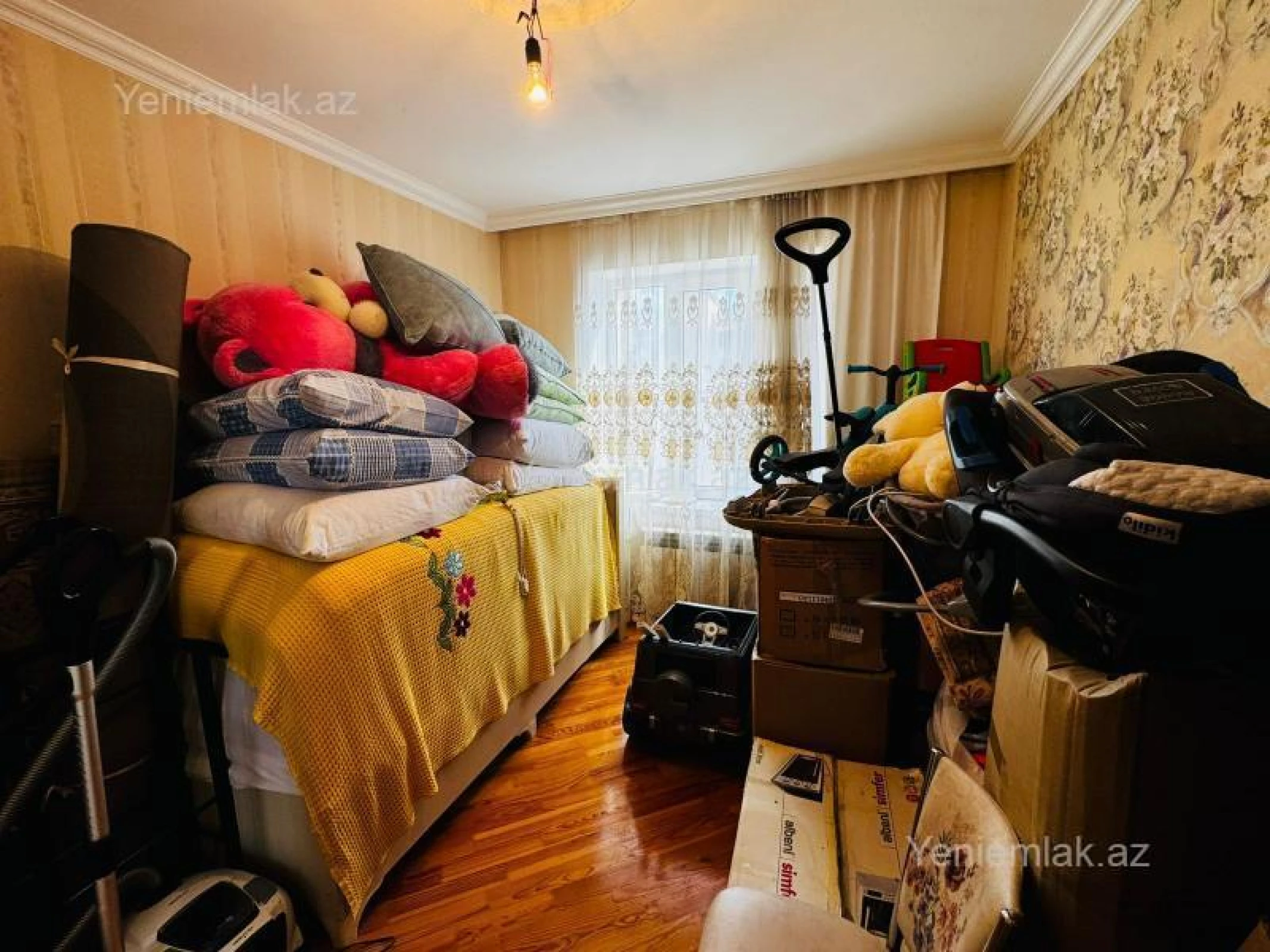 Satılır 3 otaqlı köhnə tikili 80 m²