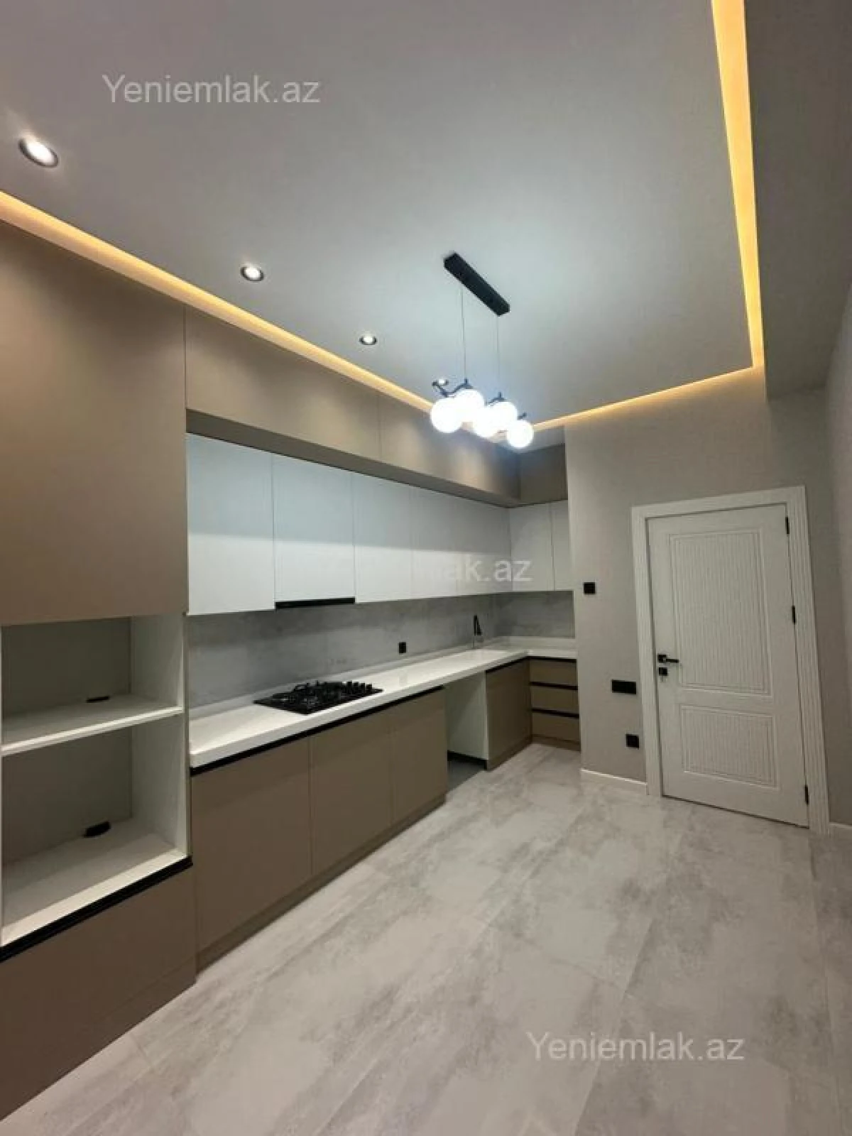Satılır 3 otaqlı yeni tikili 100 m²