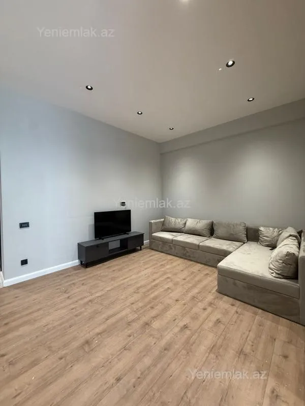 Satılır 2 otaqlı yeni tikili 79.1 m²