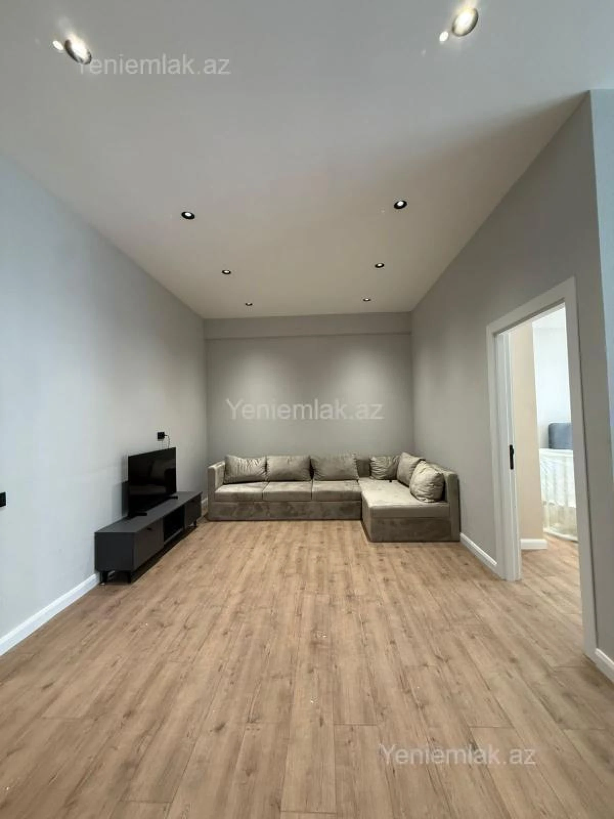 Satılır 2 otaqlı yeni tikili 79.1 m²