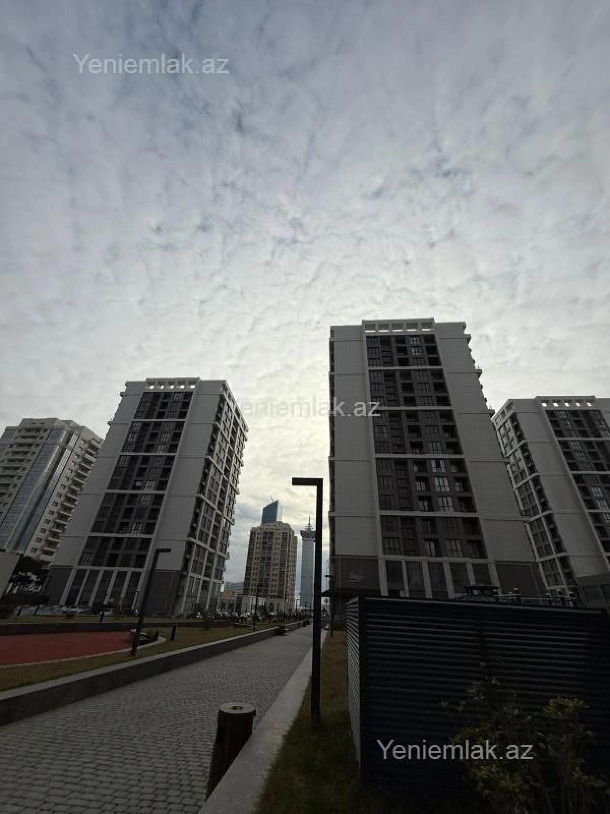 Satılır 2 otaqlı yeni tikili 79.1 m²