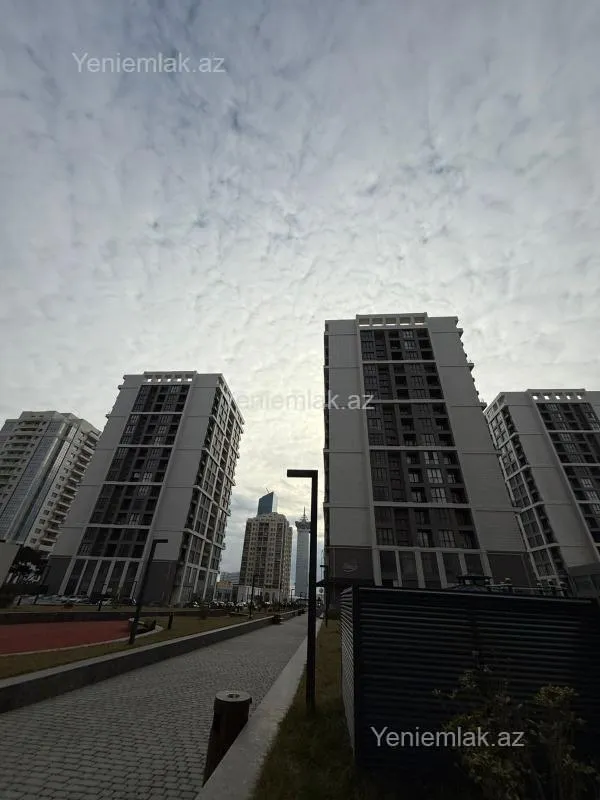 Satılır 2 otaqlı yeni tikili 79.1 m²