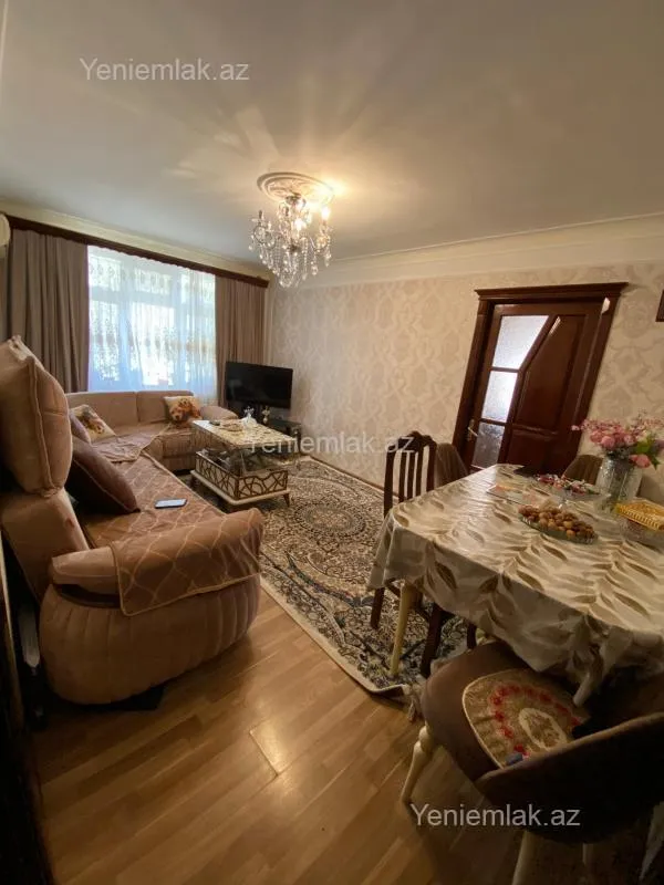 Satılır 2 otaqlı köhnə tikili 48 m²