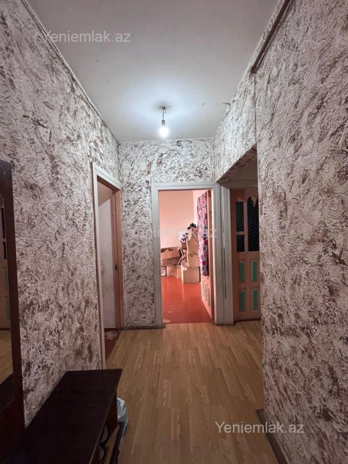 Satılır 3 otaqlı köhnə tikili 90 m²