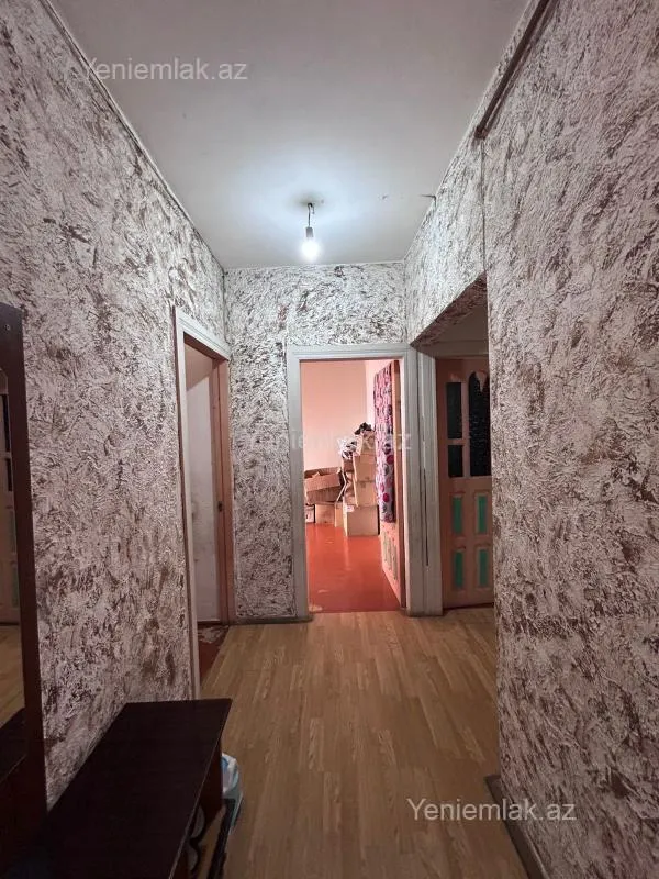 Satılır 3 otaqlı köhnə tikili 90 m²