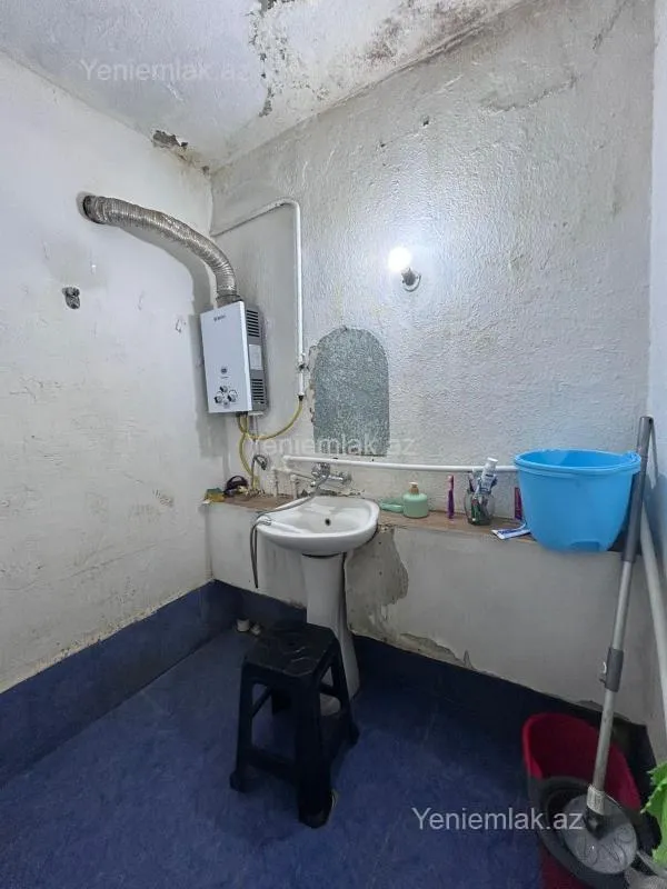 Satılır 3 otaqlı köhnə tikili 90 m²