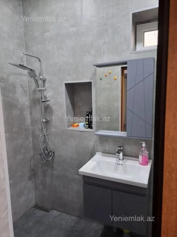 Satılır 3 otaqlı həyət evi 80 m²