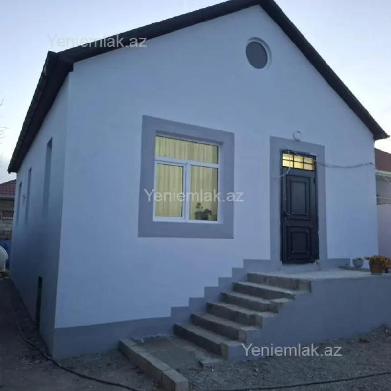 Satılır 3 otaqlı həyət evi 80 m²
