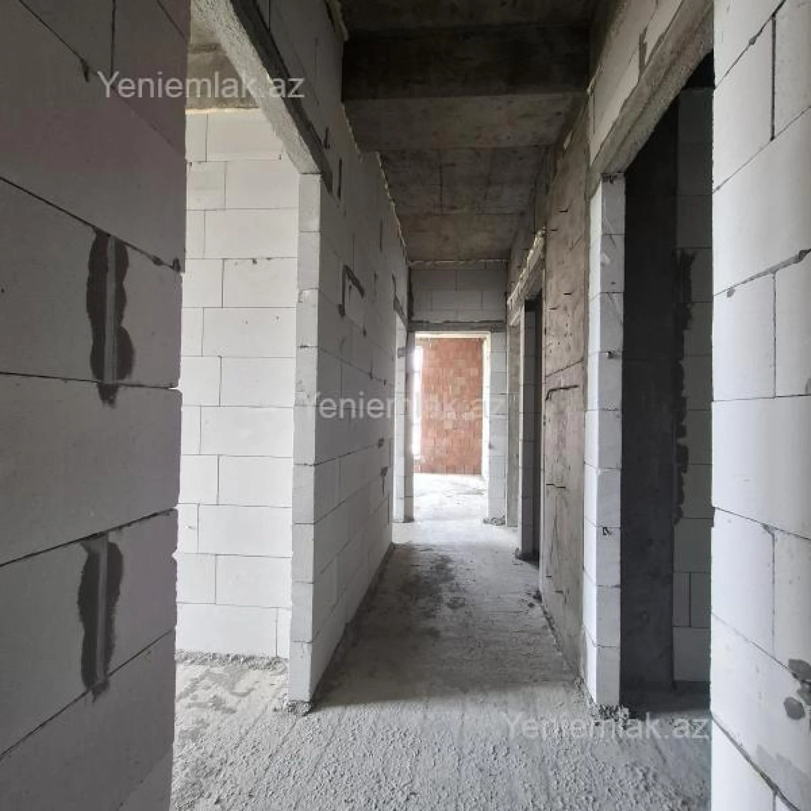 Satılır 3 otaqlı yeni tikili 100 m²