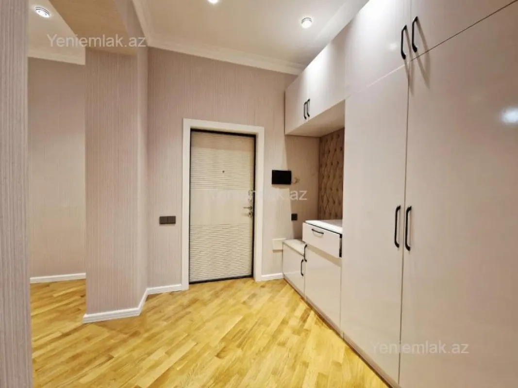 Satılır 2 otaqlı yeni tikili 63 m²