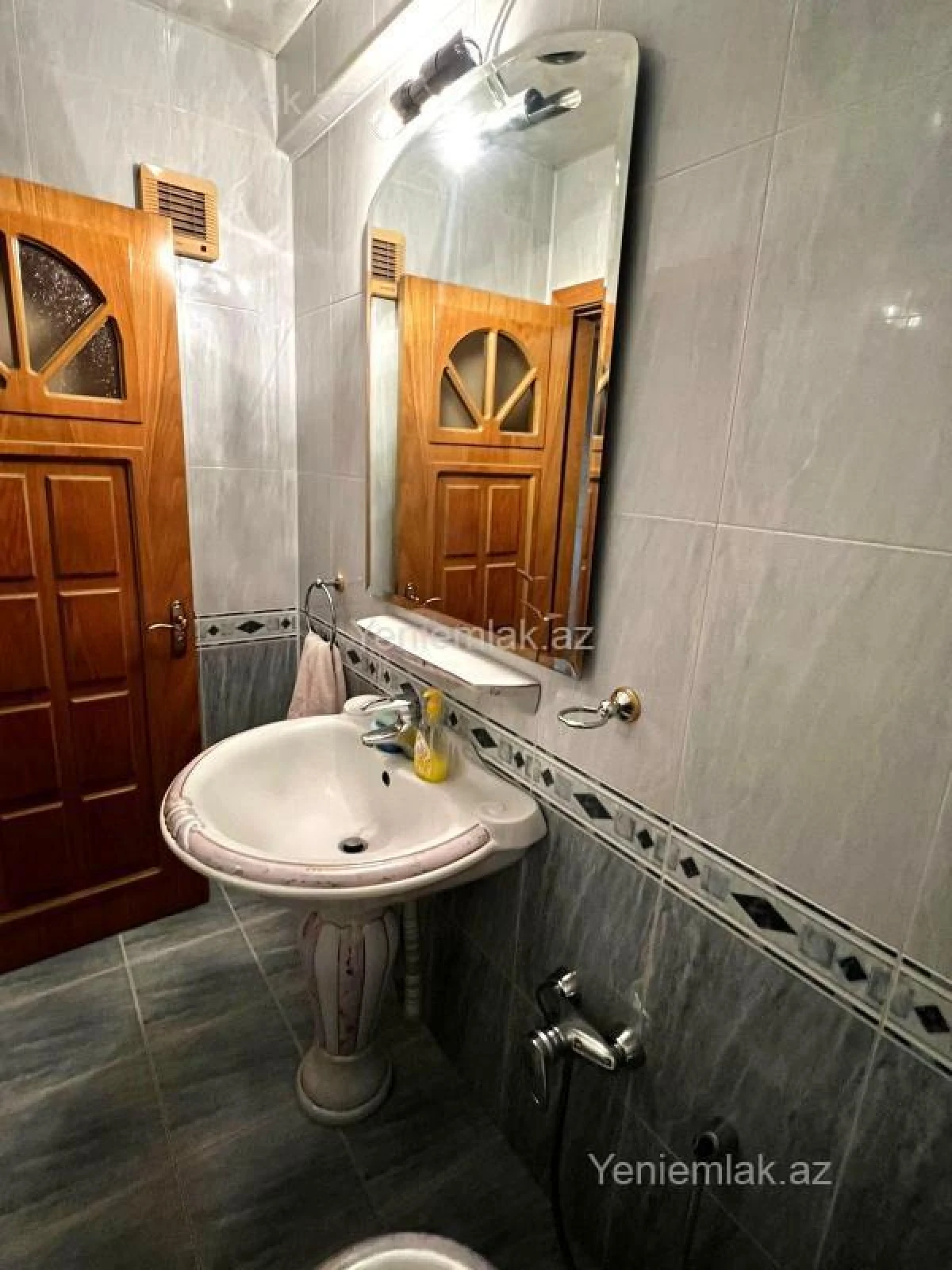 Satılır 3 otaqlı yeni tikili 98 m²