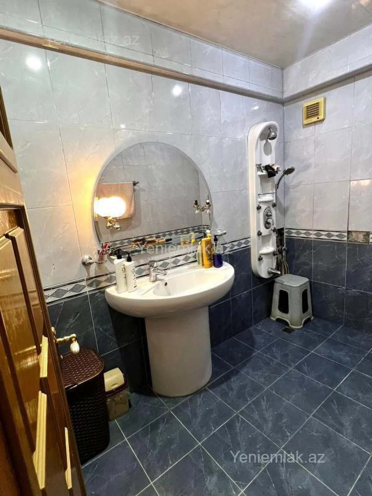 Satılır 3 otaqlı yeni tikili 98 m²