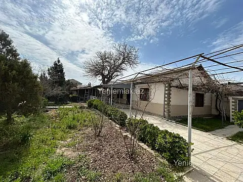 Satılır 4 otaqlı həyət evi 110 m²