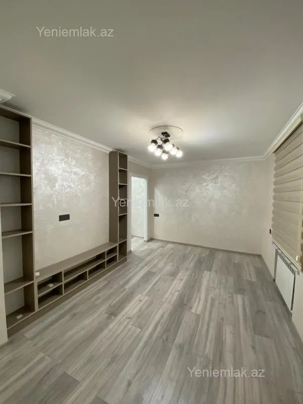 Satılır 2 otaqlı köhnə tikili 40 m²