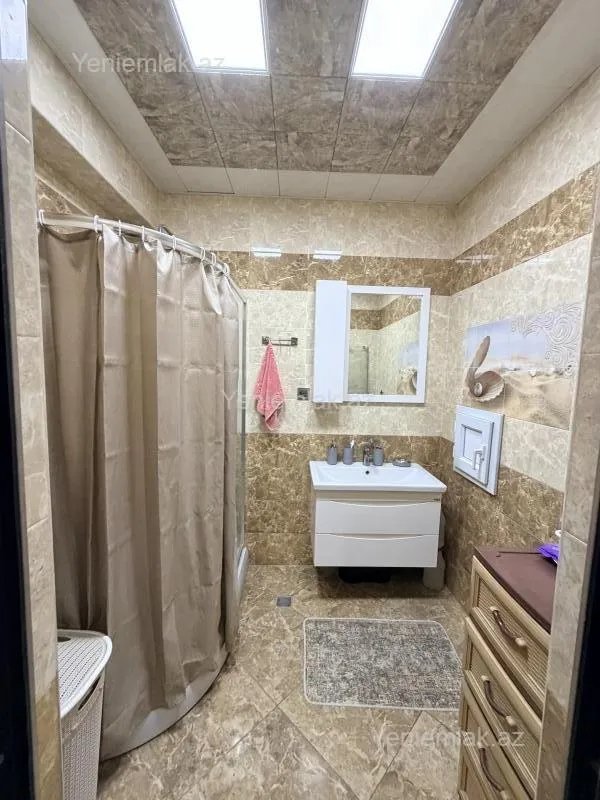 Satılır 3 otaqlı yeni tikili 90 m²