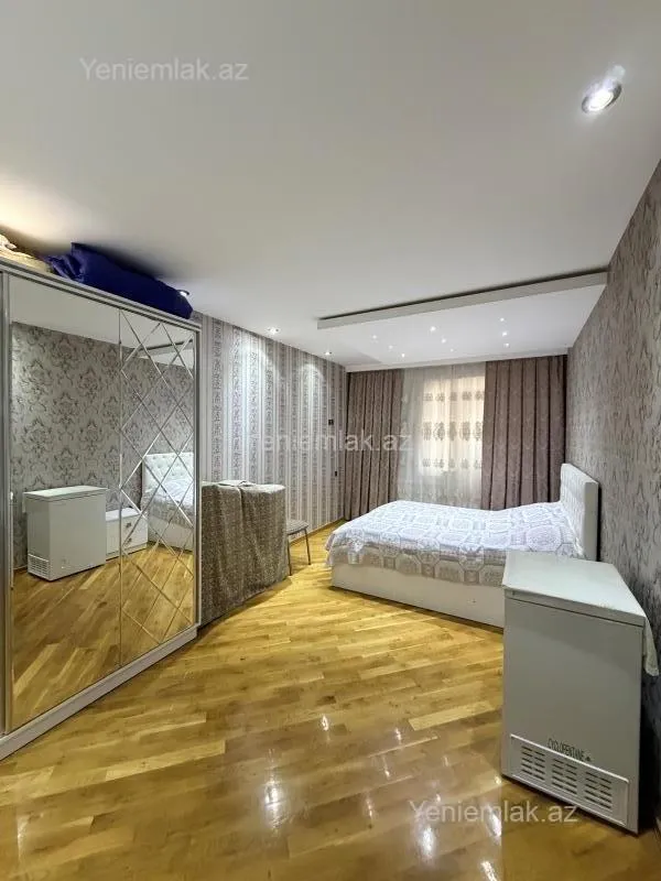 Satılır 3 otaqlı yeni tikili 90 m²