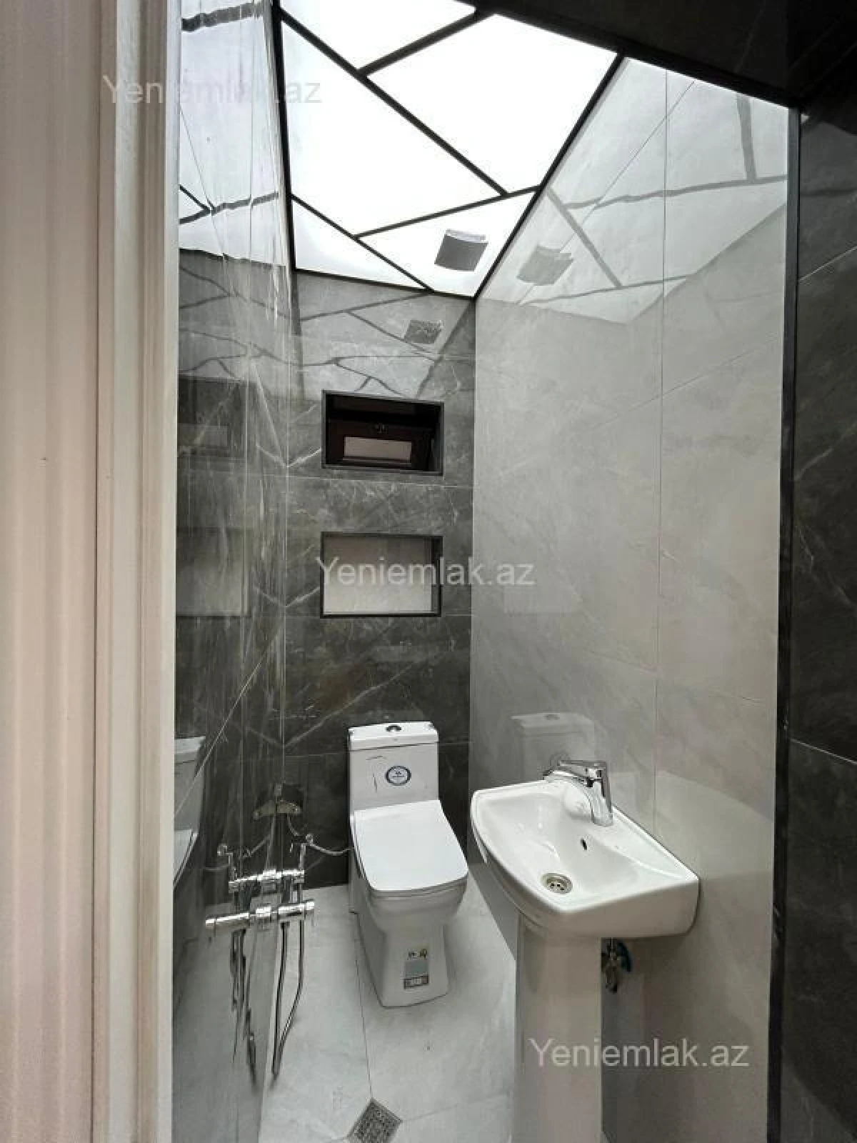 Satılır 4 otaqlı həyət evi 120 m²