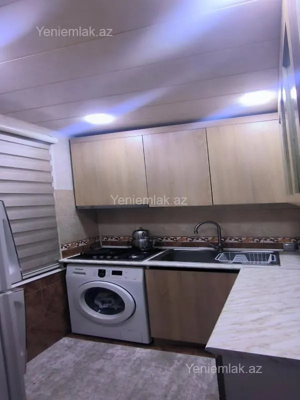 Satılır 2 otaqlı köhnə tikili 45 m²