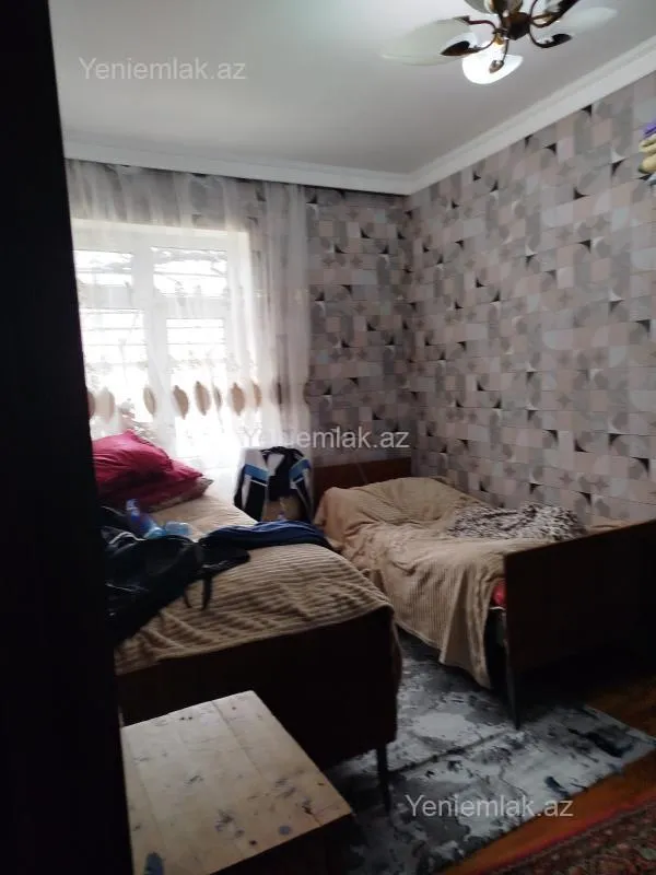 Satılır 4 otaqlı həyət evi 160 m²