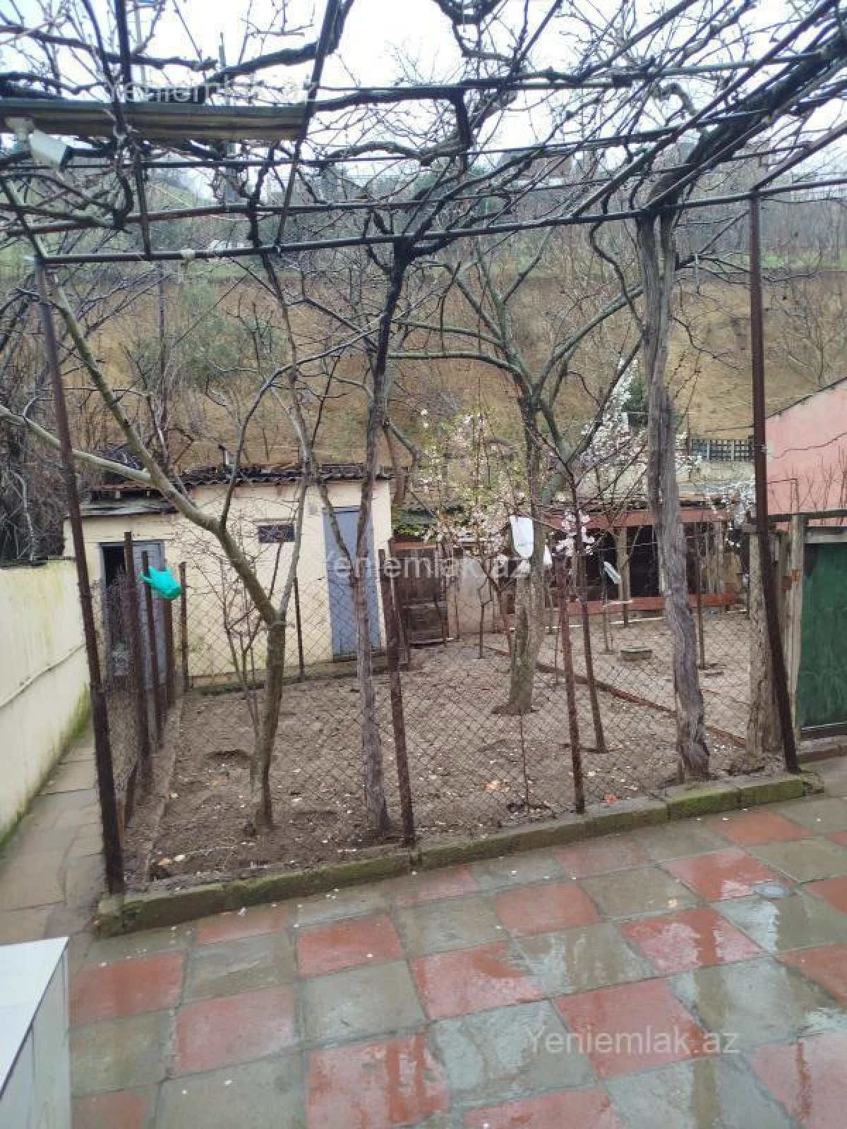 Satılır 4 otaqlı həyət evi 160 m²