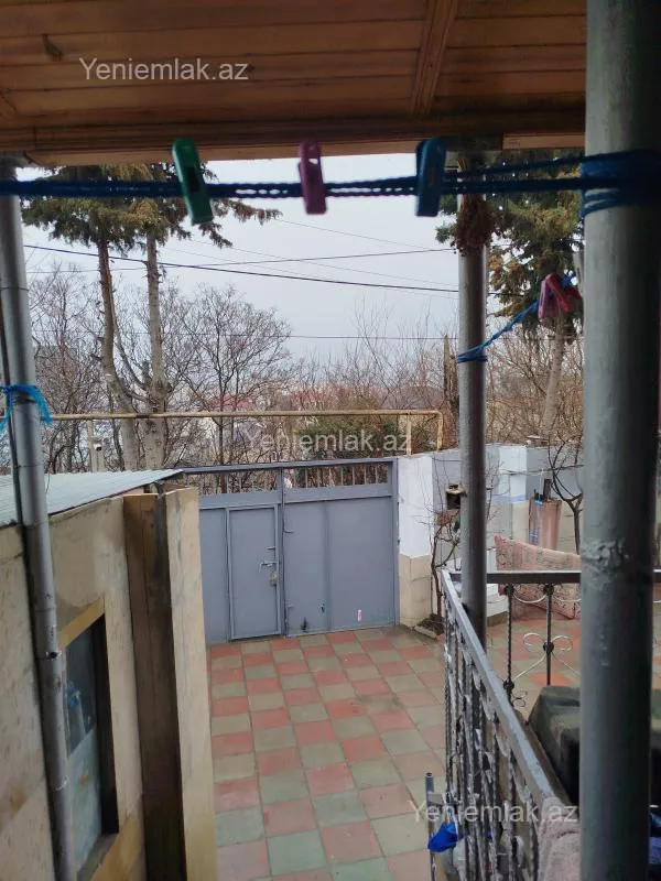 Satılır 4 otaqlı həyət evi 160 m²