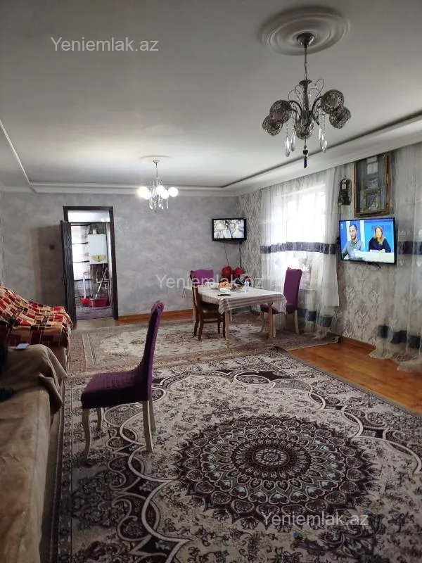 Satılır 4 otaqlı həyət evi 160 m²