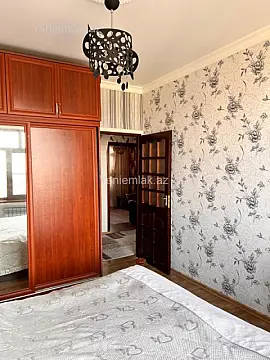 Satılır 5 otaqlı köhnə tikili 110 m²