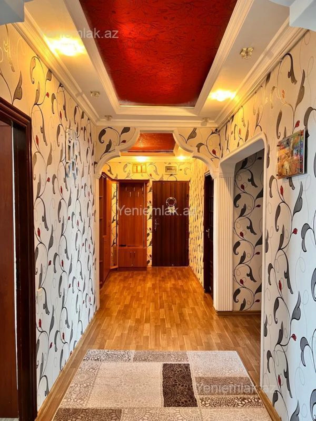 Satılır 5 otaqlı köhnə tikili 110 m²