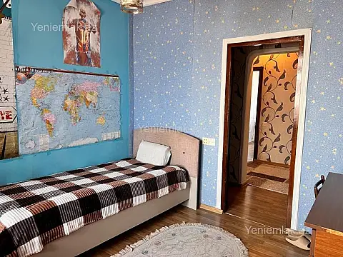 Satılır 5 otaqlı köhnə tikili 110 m²