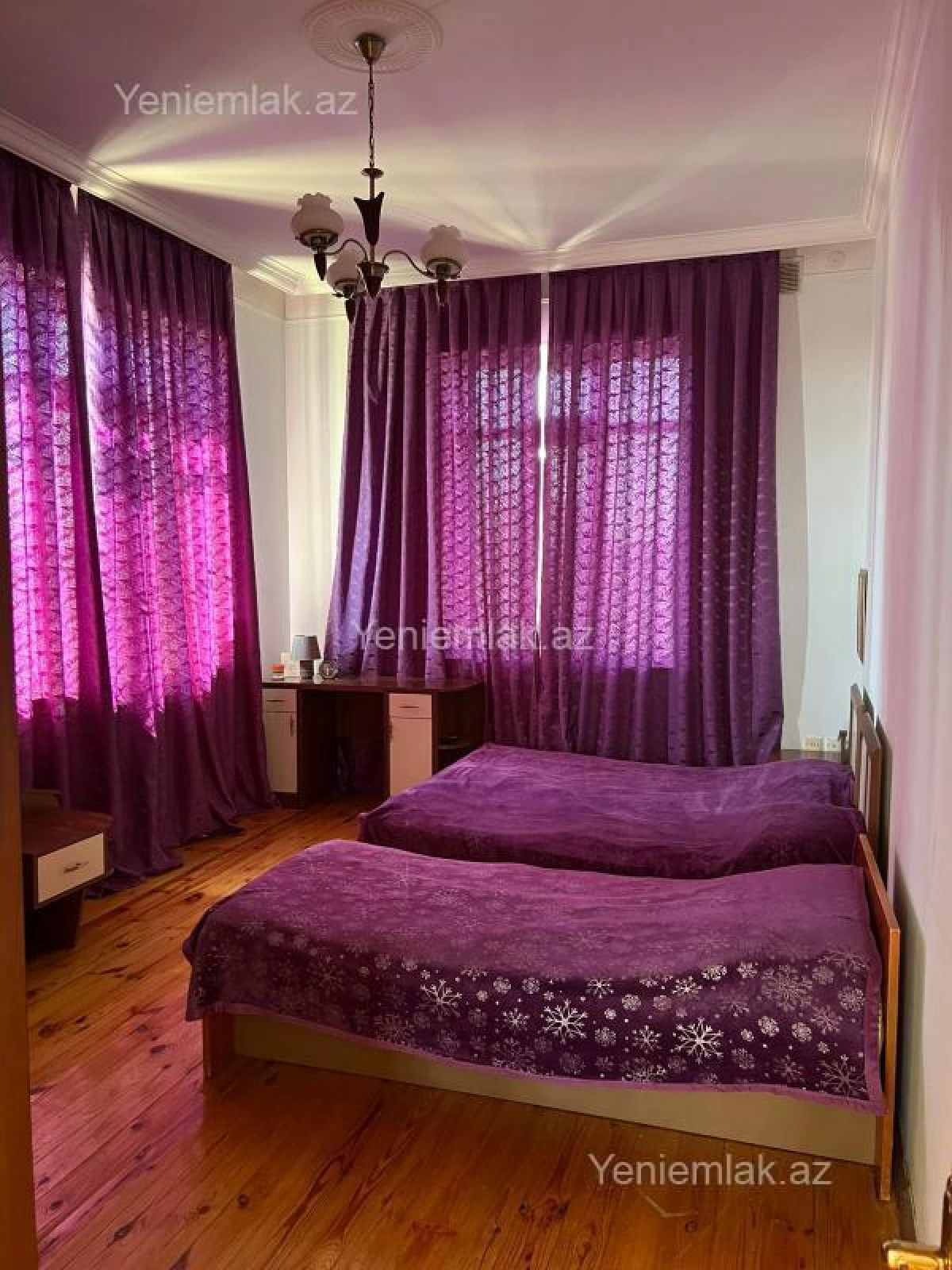 Satılır 7 otaqlı həyət evi 375 m²