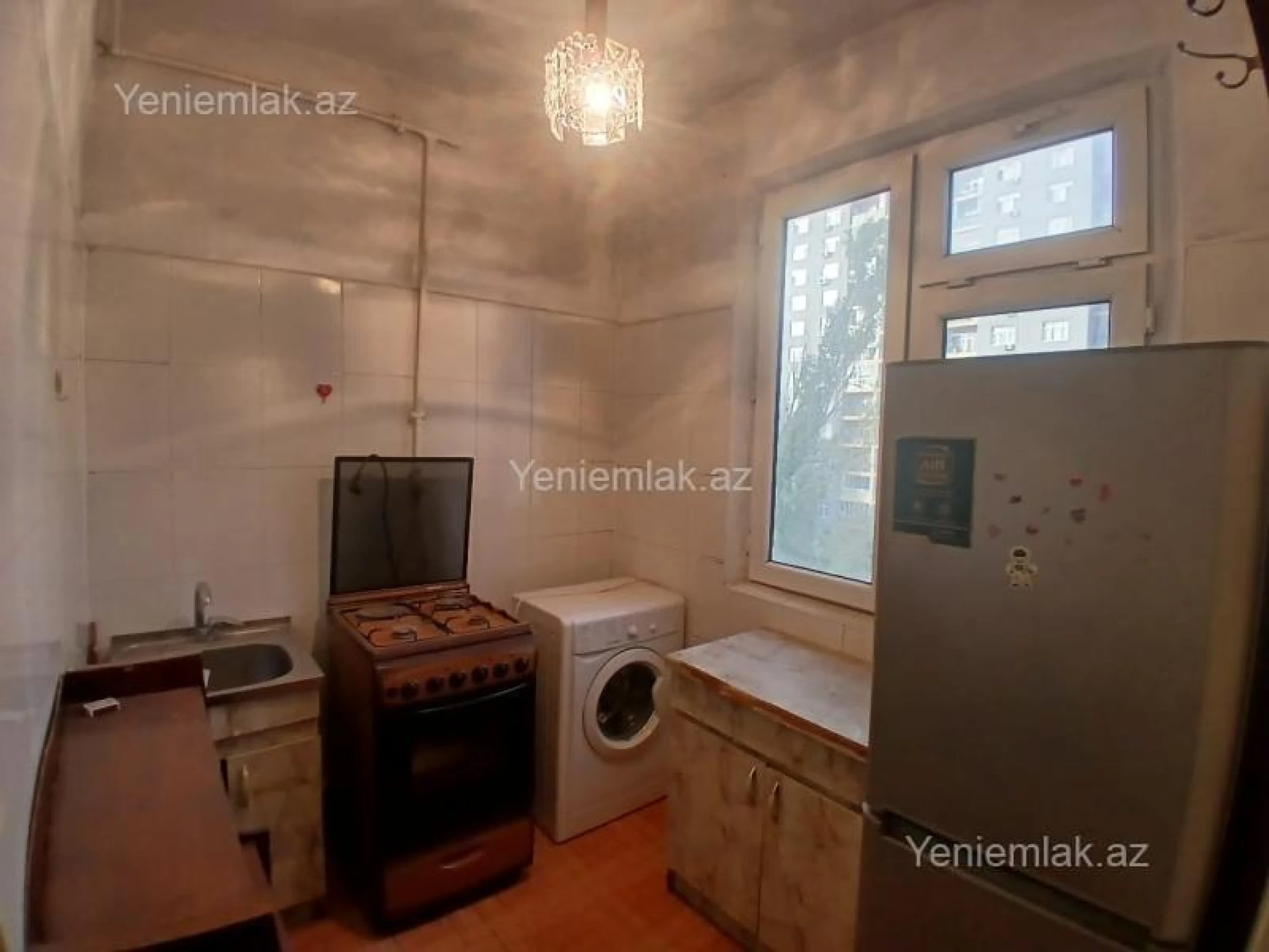 Satılır 2 otaqlı köhnə tikili 50 m²