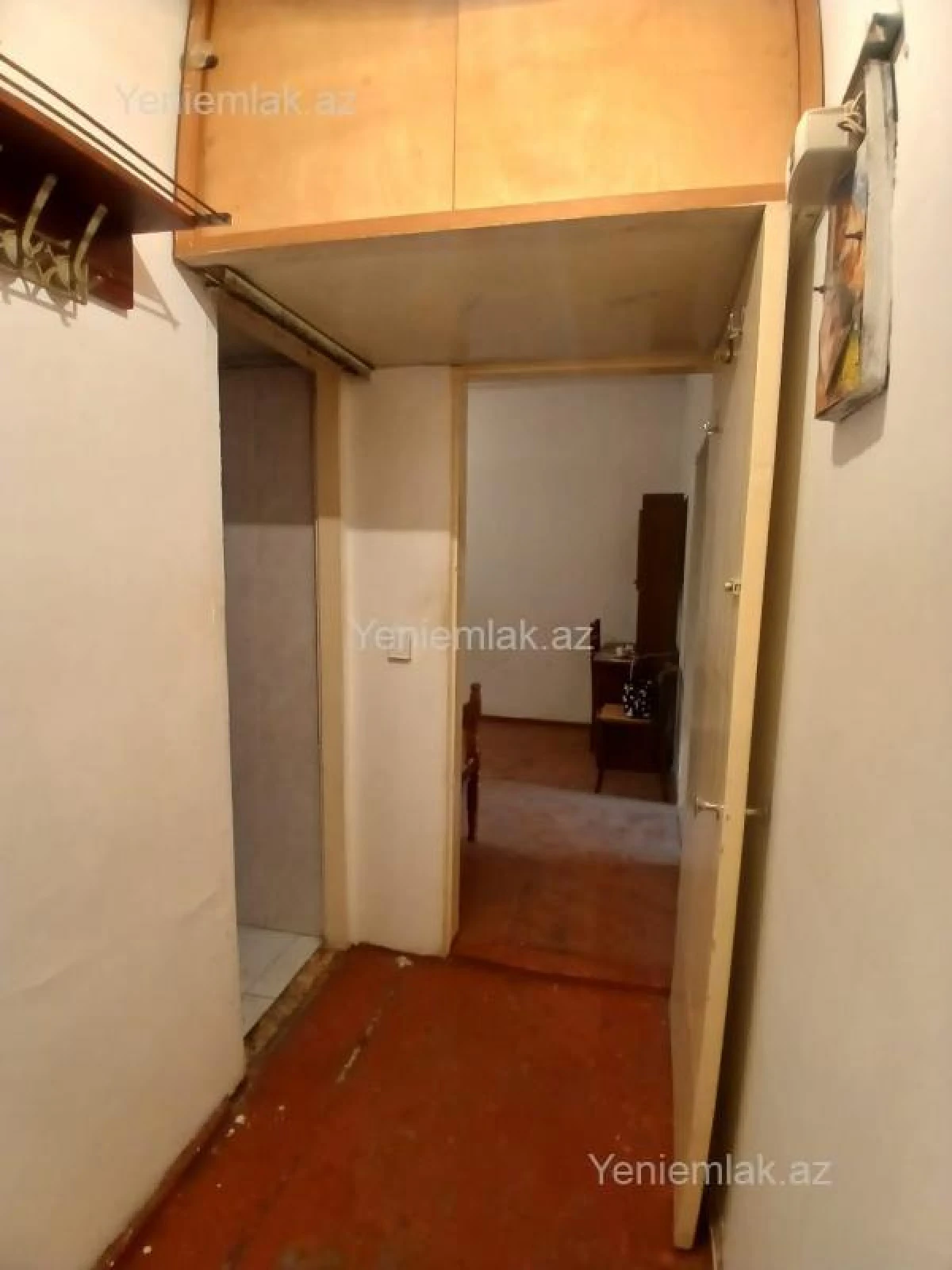 Satılır 2 otaqlı köhnə tikili 50 m²