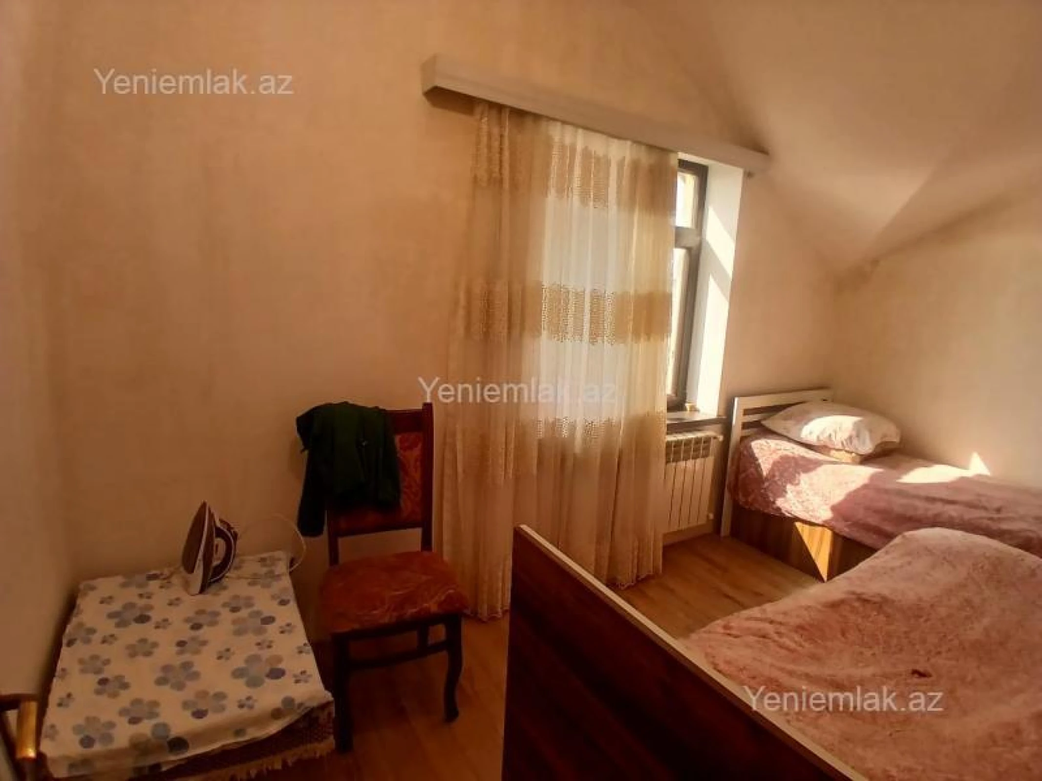 Satılır 5 otaqlı həyət evi 180 m²